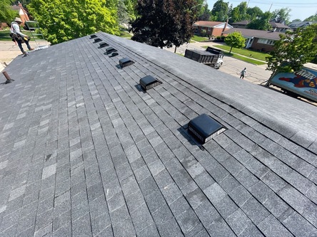 Completed roof in Ann Arbor done by Roofman.